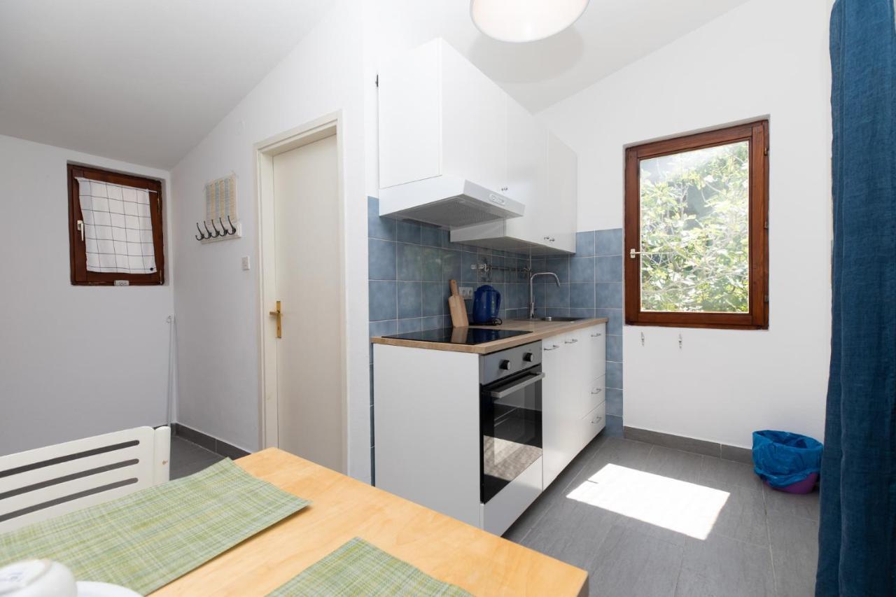 Apartments Apartmani Pintar Мимице Экстерьер фото